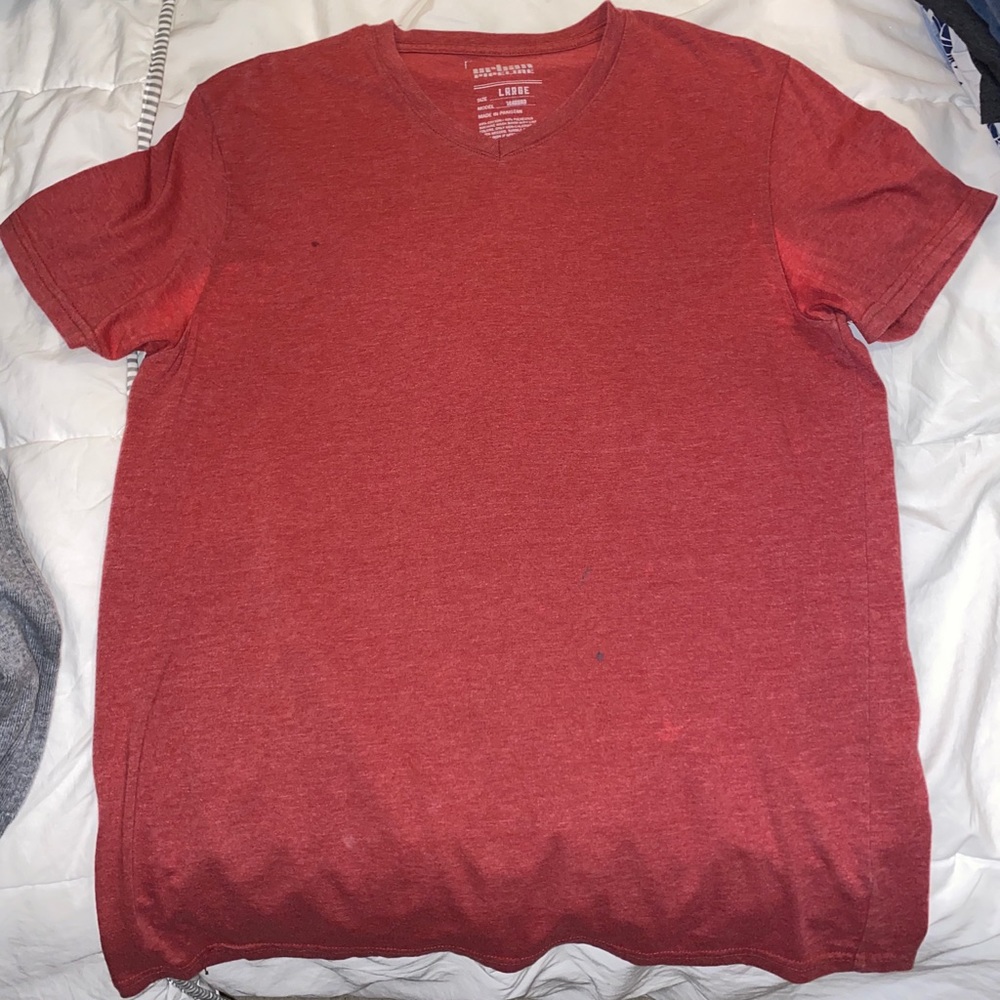 Men's solid red t-shirt
